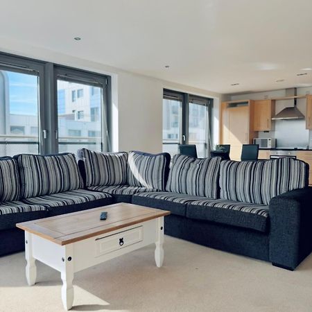 Modern Two Bedroom Apartments Édimbourg Extérieur photo