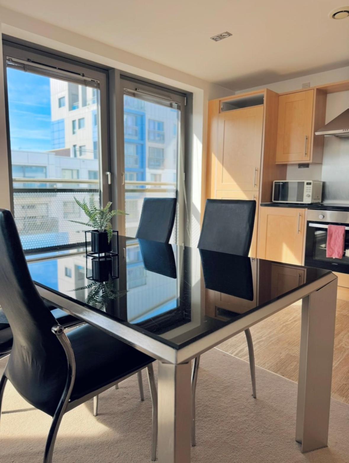 Modern Two Bedroom Apartments Édimbourg Extérieur photo