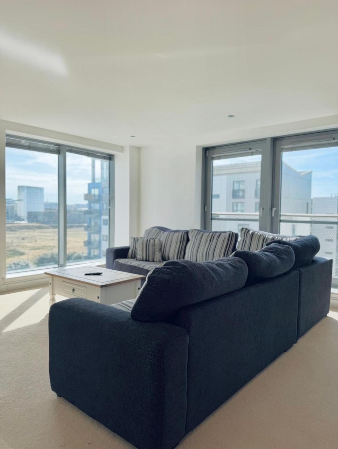 Modern Two Bedroom Apartments Édimbourg Extérieur photo